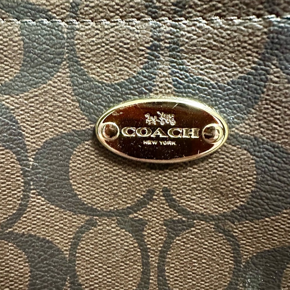 Authentic Coach Large Diaper/Computer Bag - Picture 2 of 9